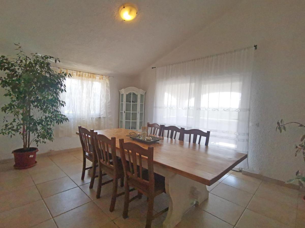Apartman Luna Sveti Lovrec Pazenaticki Exterior photo